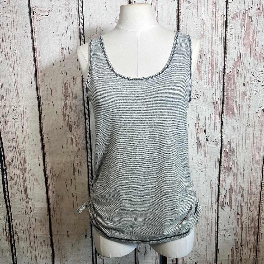 Lucy Athletic Striped Ruched Waist Side Tie Athletic Tank Top Size Medium EUC